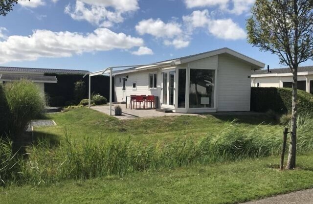 "Welcome to Chalet Huis Joschi: your dream vacation by the North Sea!"