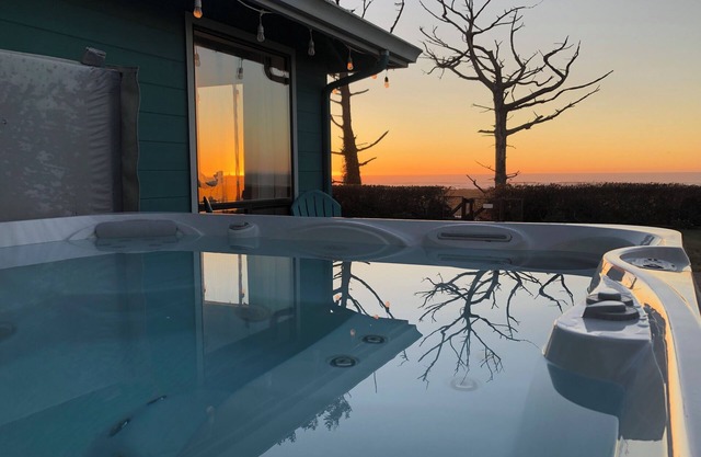 Welcome to Mermaid Cove: Your Luxurious Oceanfront Retreat