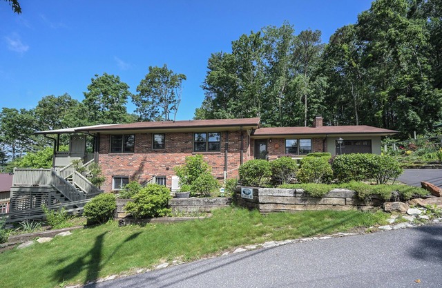 Nana's Place dans AVL!