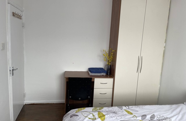Welcome to our beautiful house Near Heathrow Airport. hope you enjoy your stay