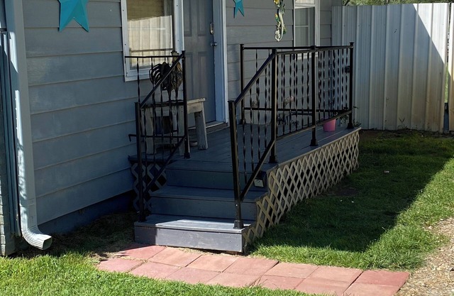 Welcome to our Wichita Home - Easy Close Access to Turnpike South Side