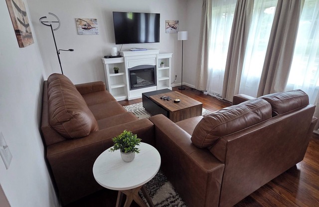 Welcome to The Hangar, a newly remodeled travel-themed stay, 4 minutes from BDL.