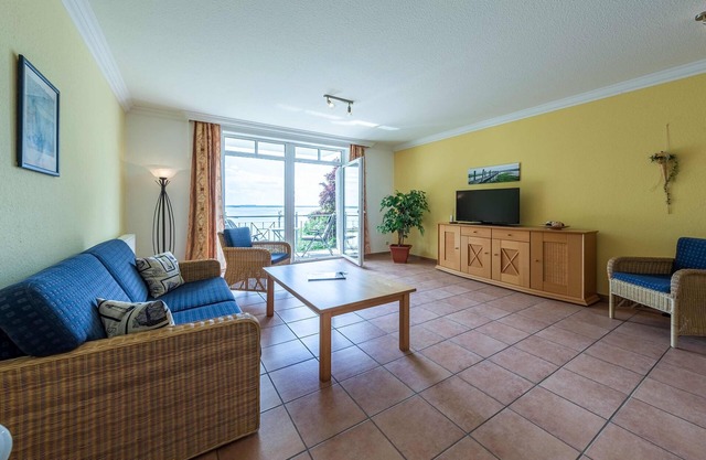 Vacation apartment with a fantastic view of Lake Kölpinsee
