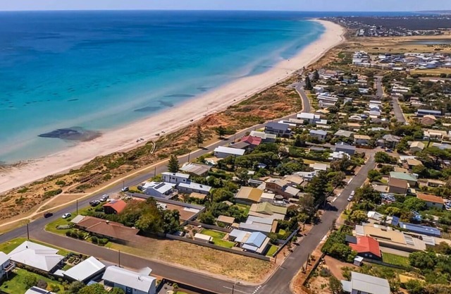 Welcome to Your Ultimate Beachside Escape