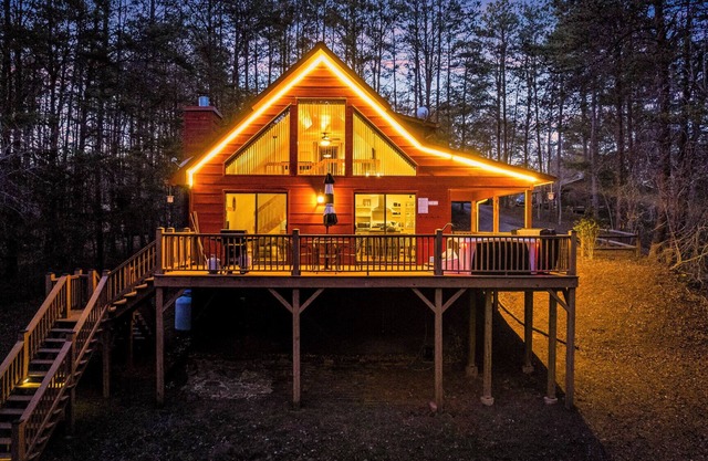 Relaxing Cabin in Murphy, NC by Lees Acres