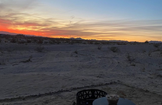 Welcoming 1-bedroom cabin in Twentynine Palms with Stars