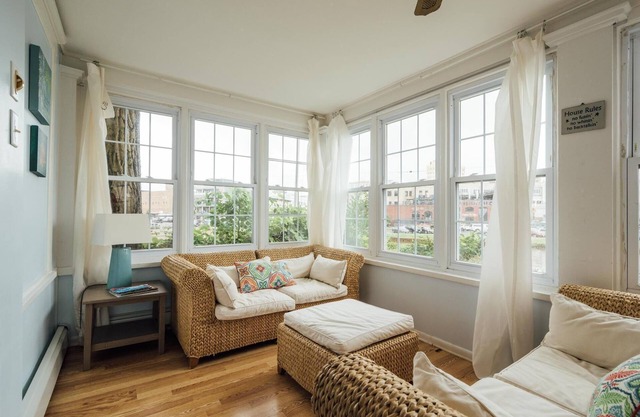 LE PORCH avec appartement Lakeview à pied de Asbury Park