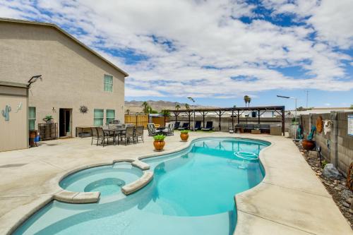 Welcoming Bullhead City Home with Pool and Game Room!