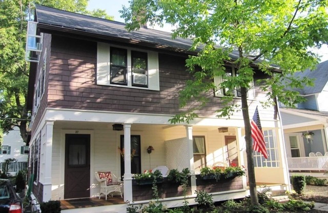 37 Foster Ave - Gauche