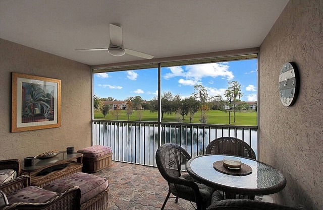 Well-appointed lakefront condo | Heritage Oaks County Club- Bellevue