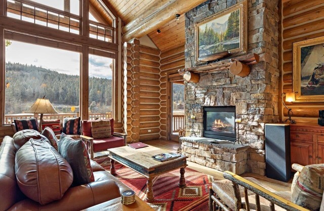 Cabine 5BR spacieuse et familiale avec terrain de golf et vue sur la forêt nationale