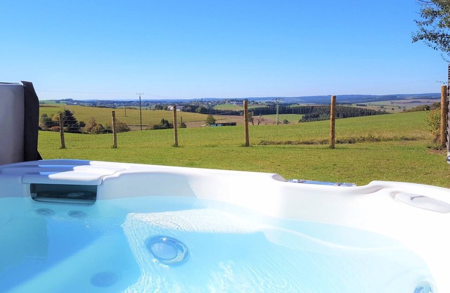 Vacances bien-être avec chien, bain à remous extérieur chauffé, sauna, bain à remous, WiFi