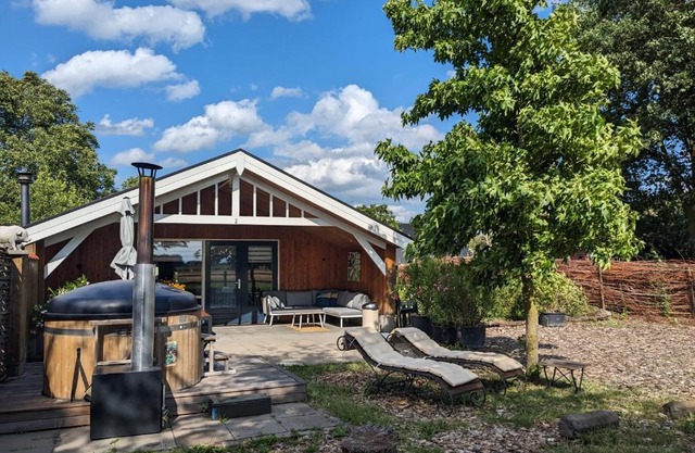 Wellness Chalet "Het Biggetje" Hottub - Sauna