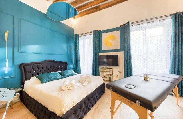 Suite bien être - jacuzzi et sauna / love room SPA