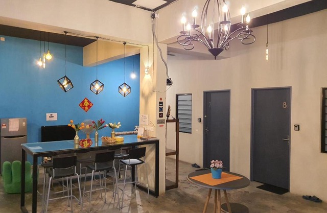 Welton Room near Gurney Jalan Burma Georgetown