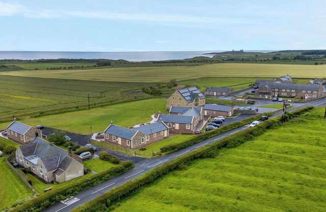 Porte Ouest, EMBLETON