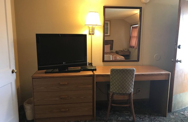 West Motel