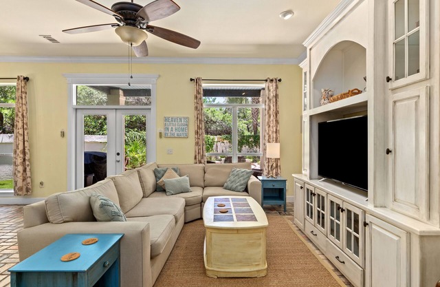 West PCB Upscale Home w/ Splash Pool SUPER Close to Beach & Golf Cart