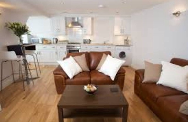 West Street Mews, A Spacious, 2 bedroom duplex apartment in the heart of Exeter