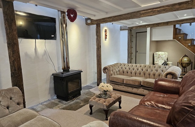 West Town Farm a peaceful 2 bed Barn nr Exeter