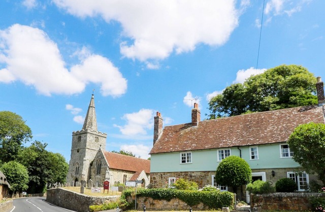 WEST VIEW, familial et convivial, avec feu ouvert à Shorwell, Ref 964422