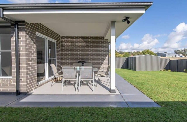 Westerly Drive | Brand New Home, Modern, Sleeps 8