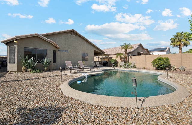 SPÉCIAL HIVER Western Belle 2 BR Accueil / Piscine PVT / Surprise