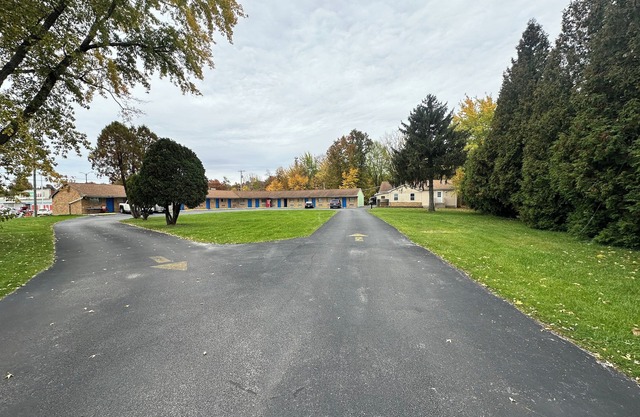 Westgate Manor Motel By OYO Youngstown Austintown
