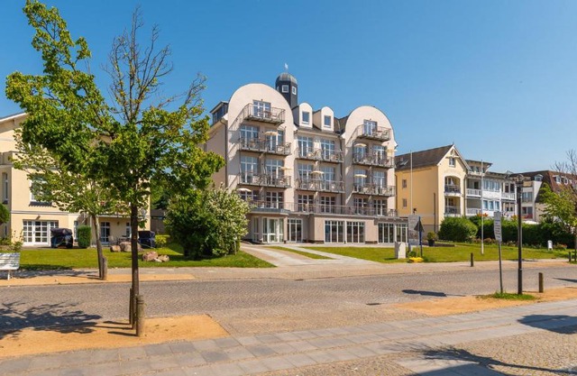 Westside Arthotel
