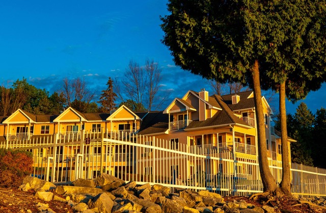 Westwood Shores Waterfront Resort