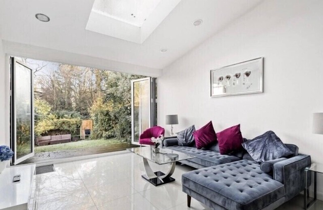 Weybridge Lake House