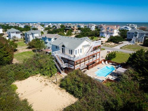 Whalehead Adventure With Ocean Views Pool Spa