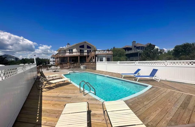 WhaleSound -Pool/Pet Friendly/0.2 mile to Beach