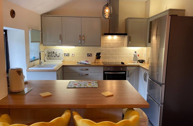 2 bedroom accommodation in Blaenau Ffestiniog