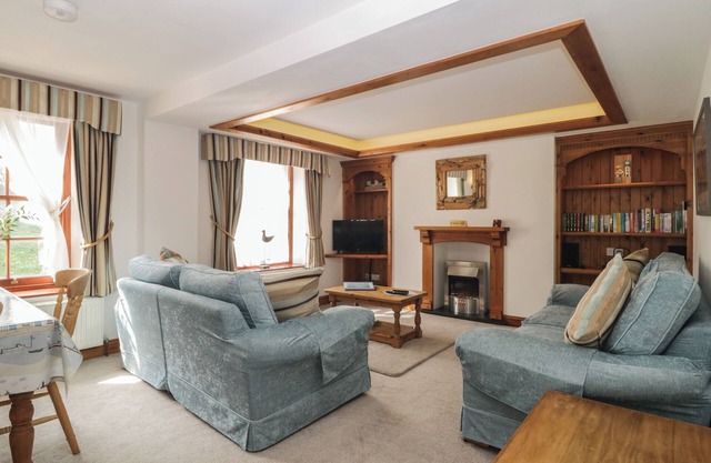 WHIDBEY LUXURY APARTMENT, family friendly, with pool in Plymouth