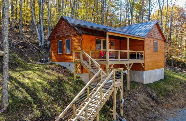 Whiskey Rock - newly built cabin on Beech