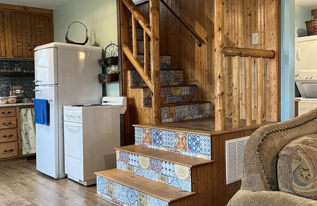 Whispering Wind Cabin where peacefulness and relaxation surrounds you