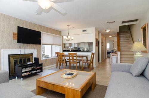 White by Bryant Real Estate
