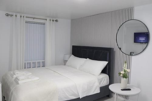 White Cozy Roomzzz