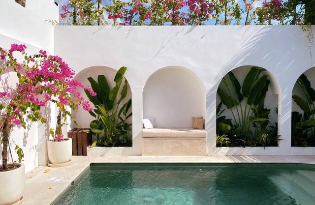 Pure Elegance, 2 BR in Canggu