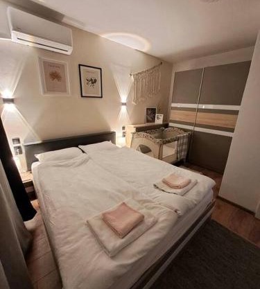 White House Apartments - Boho