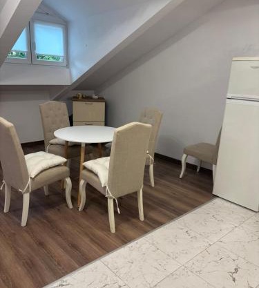 White House Apartments - Studio Lux