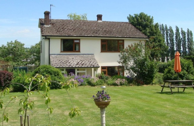 White House Cottage - Trois Chambres Maison, Couchages 6