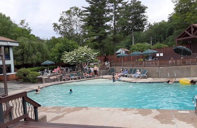 White mountain retreat pools, Tennis, Pickleball basketball, pond hiking