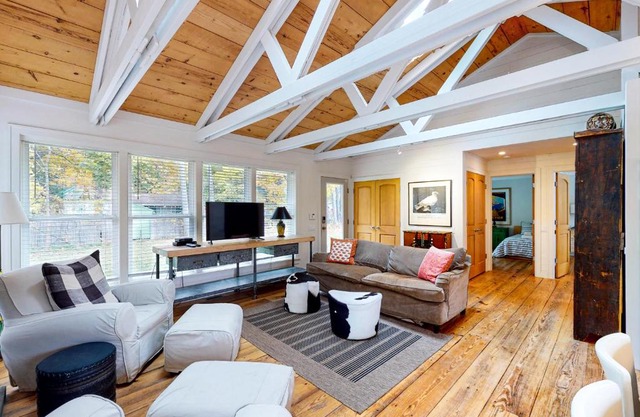 White Pines Cottage