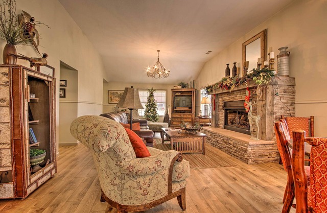 NOUVEAU! White River Retreat w / Fire Pit + Trout Fishing!