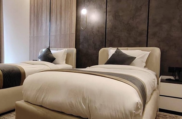 White Season Hotel