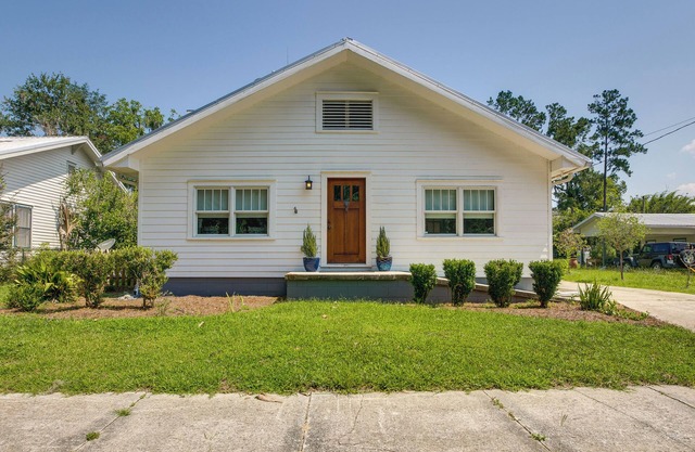 White Springs Gem w/ Patio & Screened Porch!