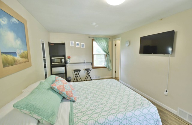 Whitehall Cottages Boutique Motel # 10