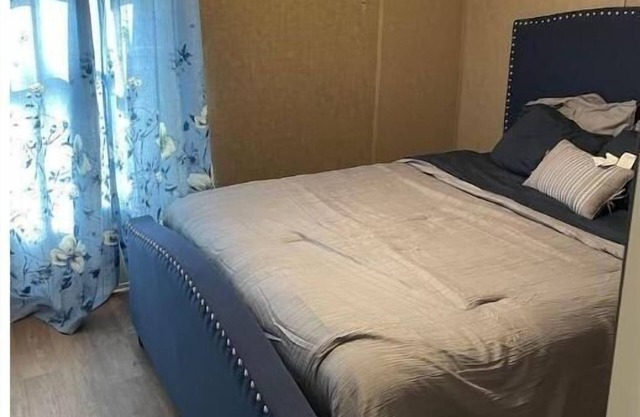 Whitestone Green Stay